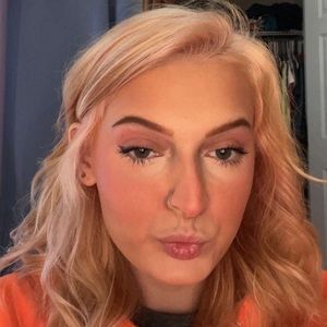 Meet your Posher, Gabriella